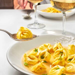 Tortellini in brodo